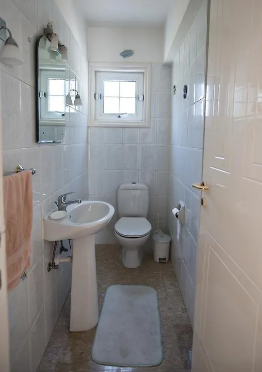 Merab Center Villas 아이아 나파