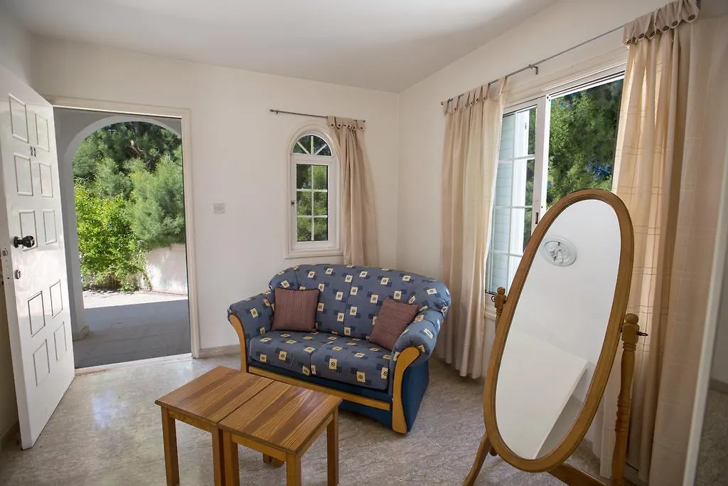 Merab Center Villas 아이아 나파